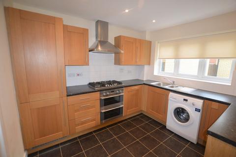 4 bedroom townhouse to rent, Bridge Farm Close, Mildenhall, Bury St. Edmunds