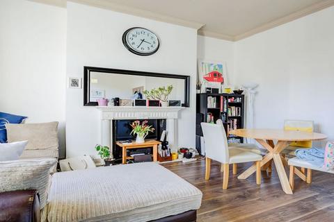 1 bedroom flat to rent, NW6