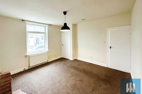 4 bedroom end of terrace house to rent, Mount Pleasant Street, Dalton, Huddersfield, West Yorkshire, HD5