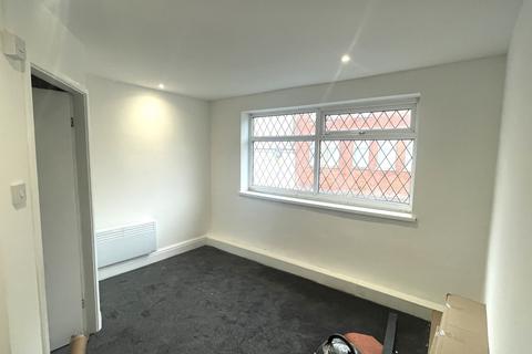 2 bedroom flat to rent, Garstang Road, Preston PR1