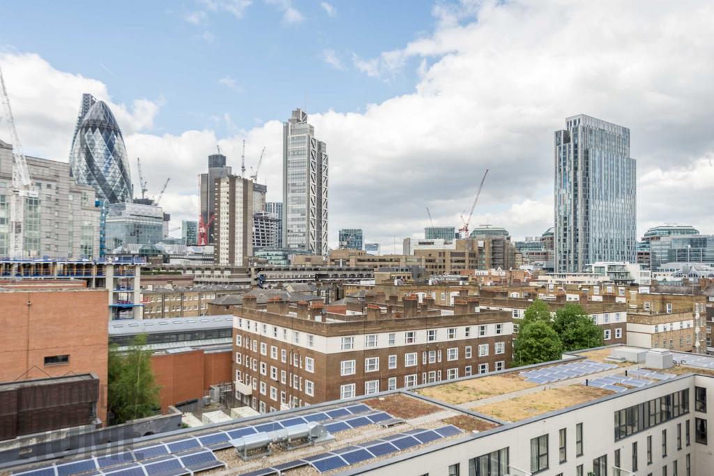Apartment in London - View 5