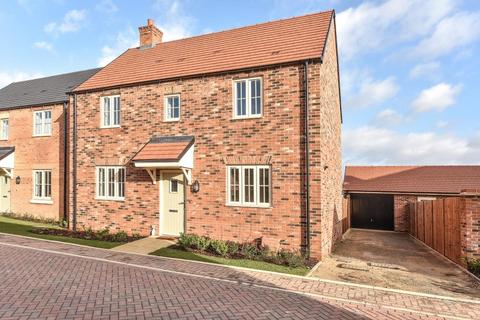 3 bedroom detached house to rent, Stratton Park,  Bicester,  OX26