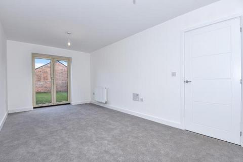 3 bedroom detached house to rent, Stratton Park,  Bicester,  OX26