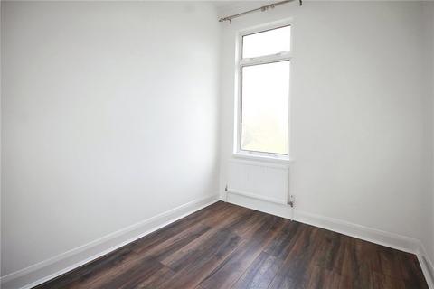 2 bedroom apartment to rent, Sydenham Road, Croydon, CR0