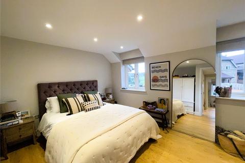 3 bedroom end of terrace house to rent, Tilford Street, Tilford, Farnham, Surrey, GU10