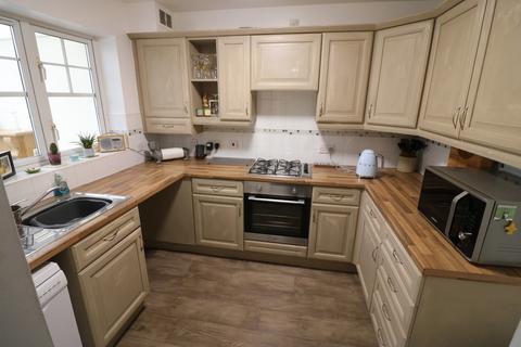 3 bedroom semi-detached house to rent, Ryedale, Elloughton, East Yorkshire