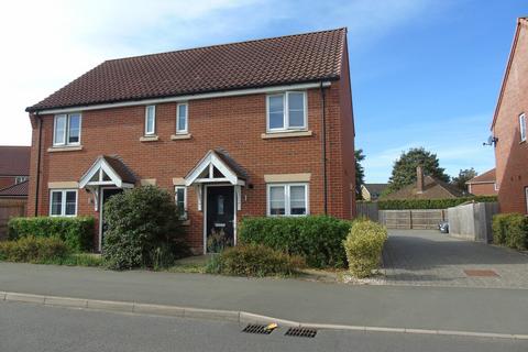 2 bedroom semi-detached house to rent, Segrave Road, King's Lynn