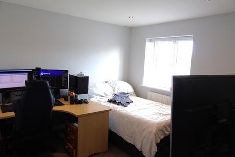 2 bedroom semi-detached house to rent, Segrave Road, King's Lynn