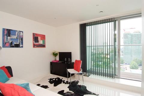 undefined, Pan Peninsula Square, Isle Of Dogs, London