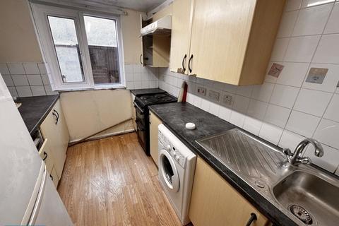 2 bedroom flat for sale, St Marys Court, Bridgwater