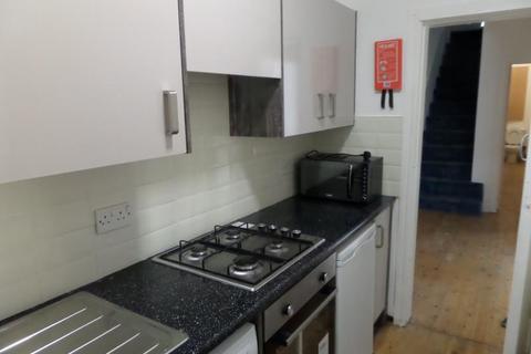 1 bedroom flat to rent, Hanover Square, University,Leeds,LS3 1AP