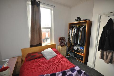 1 bedroom flat to rent, Hyde Park Road, Hyde Park, Leeds LS6 1AH