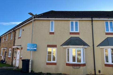 3 bedroom terraced house to rent, Youngs Orchard, Abbeymead, Gloucester