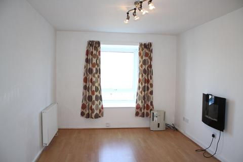 1 bedroom flat to rent, Firgrove Court, Hungerford