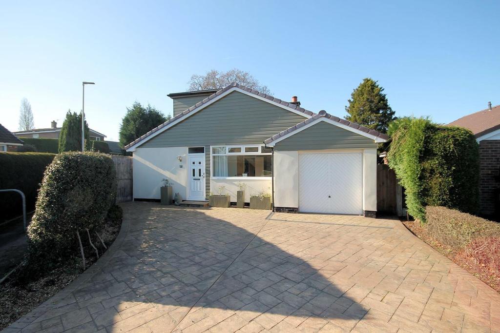 Kenilworth Avenue, Knutsford 4 bed bungalow £395,000