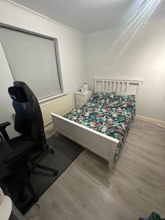 undefined, Room @ Saxon Drive - W3