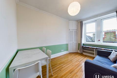 2 bedroom flat to rent, Causewayside, Newington, Edinburgh, EH9