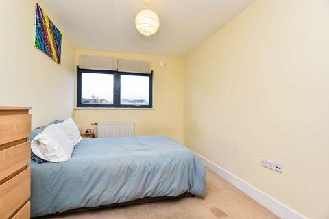 1 bedroom flat to rent, 316 Lynton Road, Bermondsey, London