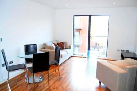 2 bedroom apartment to rent, Copenhagen Street, Kings Cross N1