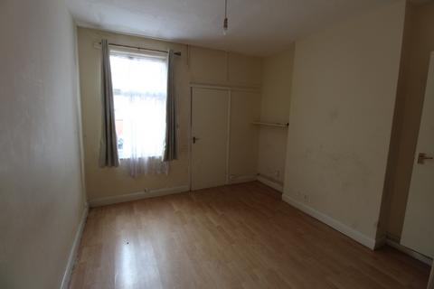 4 bedroom townhouse to rent, Garfield Street, Belgrave, Leicester, LE4