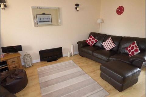 3 bedroom terraced house to rent, St. Saviours Rise, Bristol