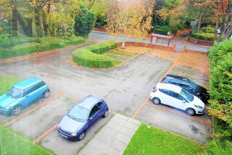 6 bedroom apartment to rent, Flat 7, Cardigan road, Hyde Park