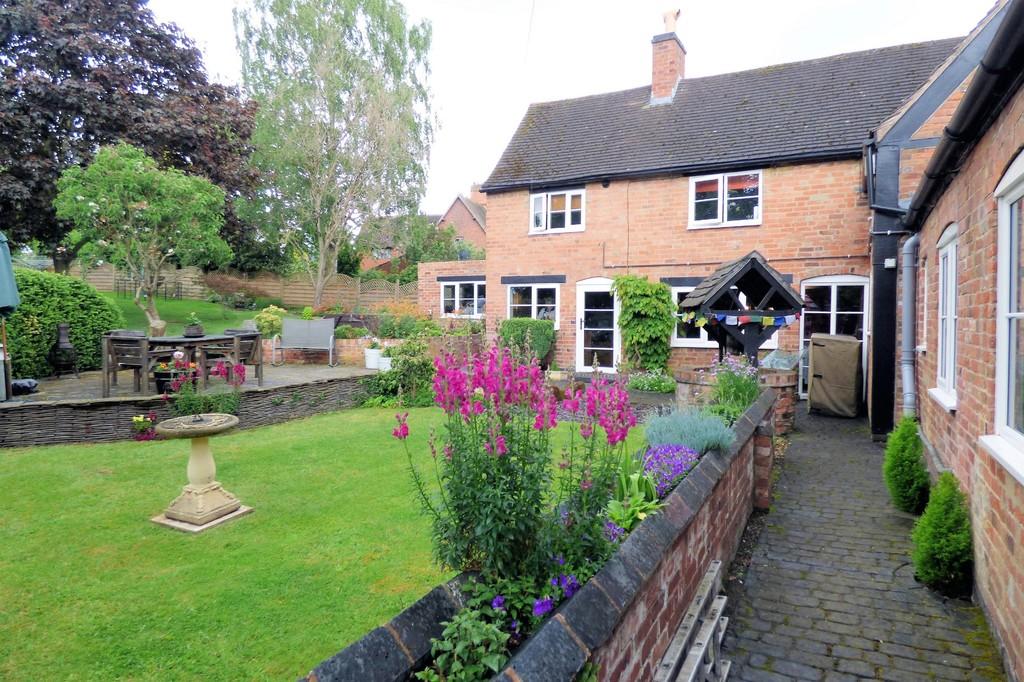 Bells End Road, Walton on Trent 4 bed cottage £515,000