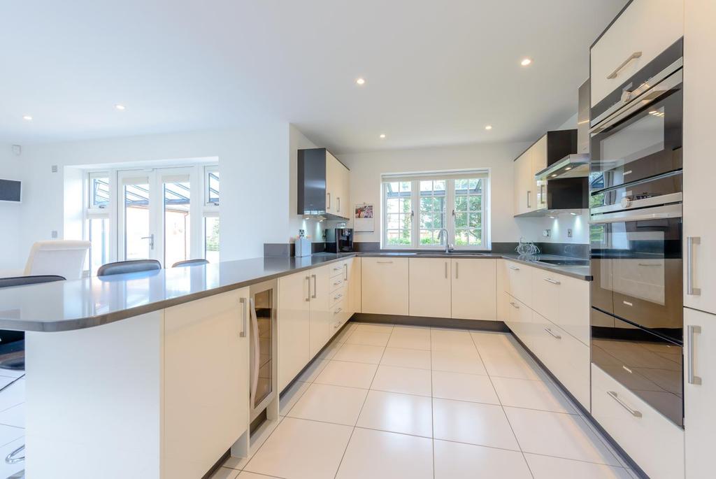 coton-house-estate-rugby-warwickshire-5-bed-detached-house-750-000