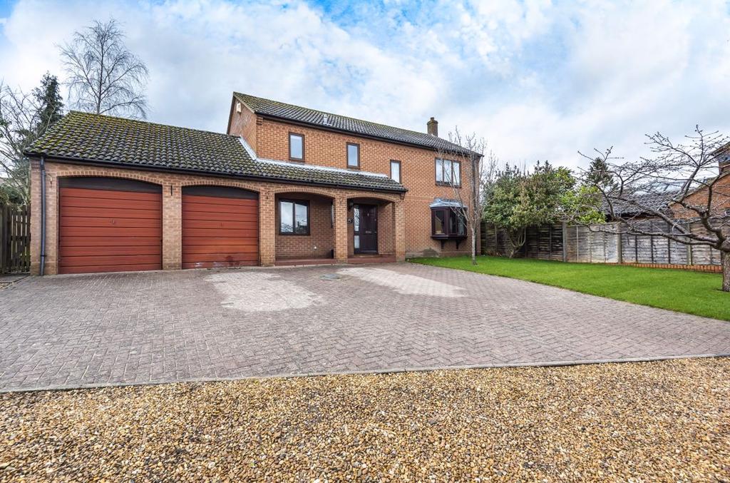 Orchard Rise Olney Buckinghamshire 4 Bed Detached House 725 000