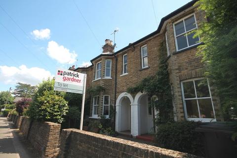 3 bedroom terraced house to rent, LEATHERHEAD, KT22