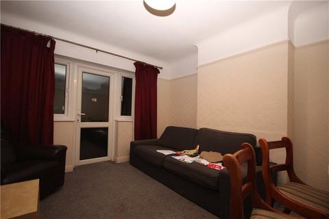 4 bedroom house to rent - Beckingham Road, Guildford, Surrey, GU2