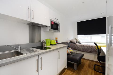 Studio to rent, Watson Chambers, 5-15 Angel Street, Sheffield S1