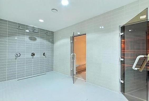 Sauna Steamroom