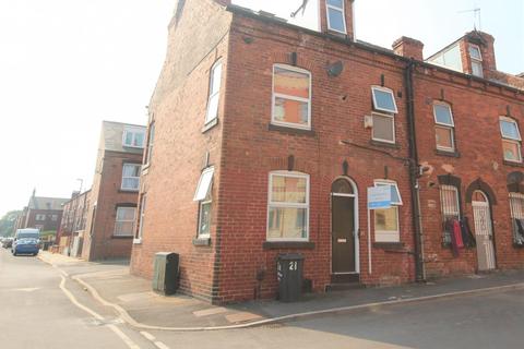 2 bedroom terraced house for sale, 21 Woodview Terrace, Leeds, West Yorkshire, LS11