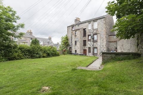 1 bedroom flat to rent, 2 Walker Place, Torry, Aberdeen, AB11 8BQ