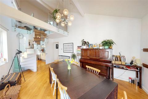 2 bedroom penthouse to rent, Weston Street, London, SE1