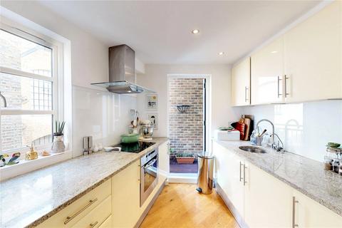 2 bedroom penthouse to rent, Weston Street, London, SE1