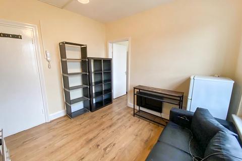 Studio to rent, 12 Teesdale Close,  Shoreditch, E2