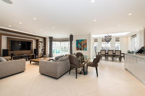 4 bedroom detached house for sale, Church Mount, Hampstead Garden Suburb