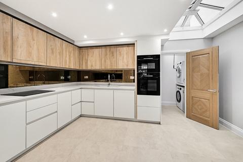 undefined, Peel Street, London