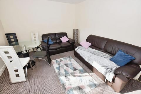 2 bedroom flat to rent, Trinity Court, Cleminson Street, Salford, M3