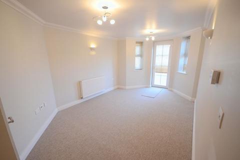 2 bedroom flat to rent, Southbourne Road, Bournemouth BH6