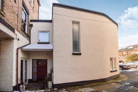 2 bedroom cluster house to rent, Fisherton Street, Salisbury