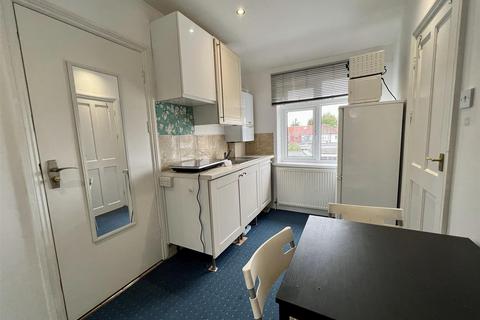 1 bedroom apartment to rent, FF STUDIO Empire Road, Perivale, Greenford