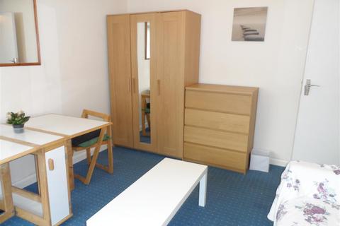 undefined, Coniston Avenue, Perivale, Greenford