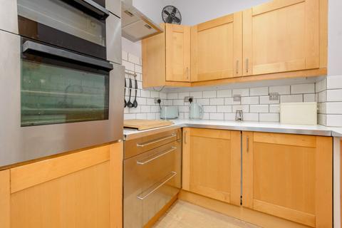 3 bedroom flat for sale, 79 Willowbrae Road, Duddingston, EH8 7EZ