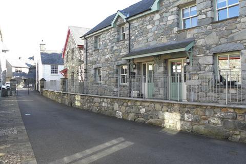 7 Llys Heulwen, Dolgellau, LL40 1DJ