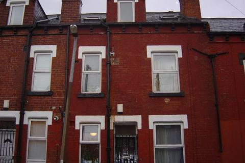 2 bedroom terraced house to rent, Thornville Road, Hyde Park, Leeds LS6 1JY