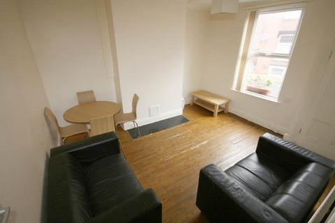undefined, Harold View, Hyde Park, Leeds LS6 1PP