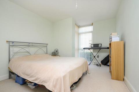 1 bedroom flat to rent, Kerr Place,  Aylesbury,  HP21